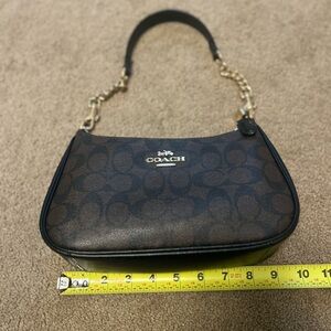 Coach Teri Signature Canvas Shoulder Bag